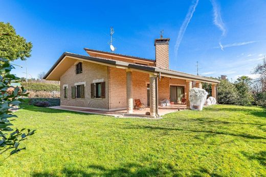 Willa w Lesmo, Provincia di Monza e della Brianza