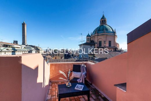 Penthouse w Bolonia, Bologna