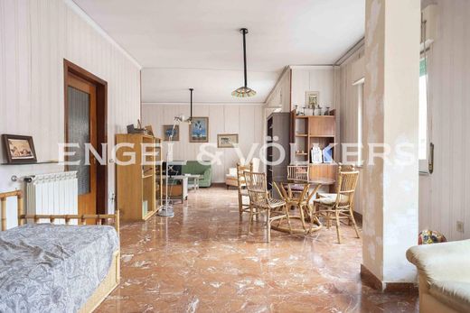 Piso / Apartamento en Nápoles, Napoles