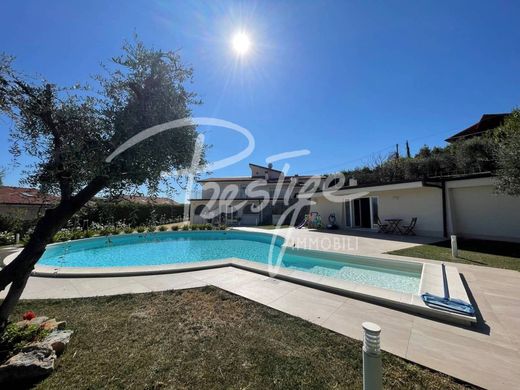 Βίλα σε La Spezia, Provincia di La Spezia