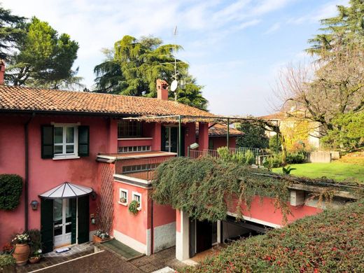 Villa Brescia, Brescia ilçesinde