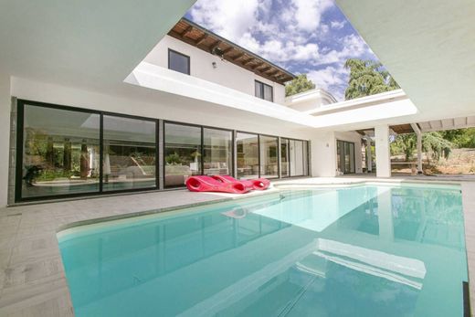 Villa Roma, Lazio bölgesinde