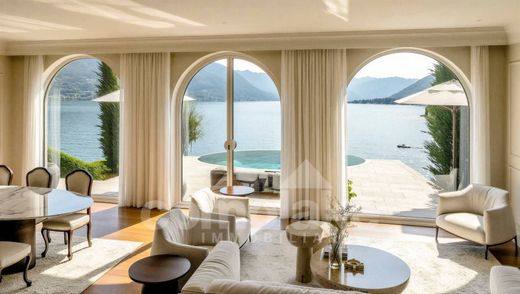 Esclusiva villa di 300 mq in vendita Via Regina, 16, Moltrasio ...
