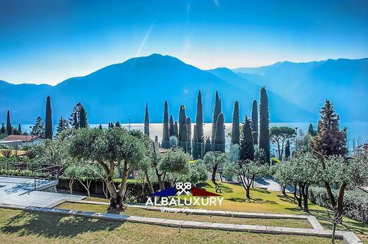 Willa w Griante, Provincia di Como