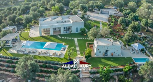 Villa in Ostuni, Provincia di Brindisi