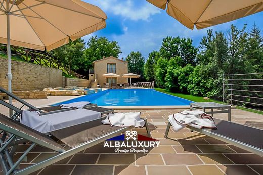 Villa in Force, Ascoli Piceno