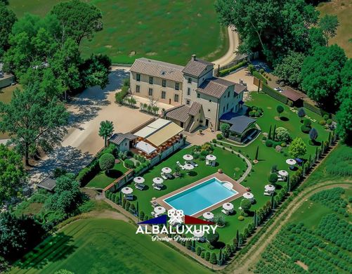 Villa in San Gimignano, Province of Siena