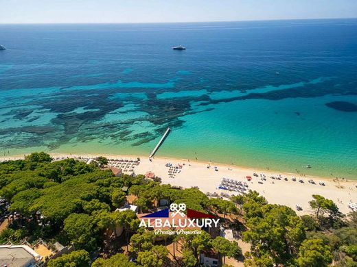 Villa in Cagliari, Provincia di Cagliari