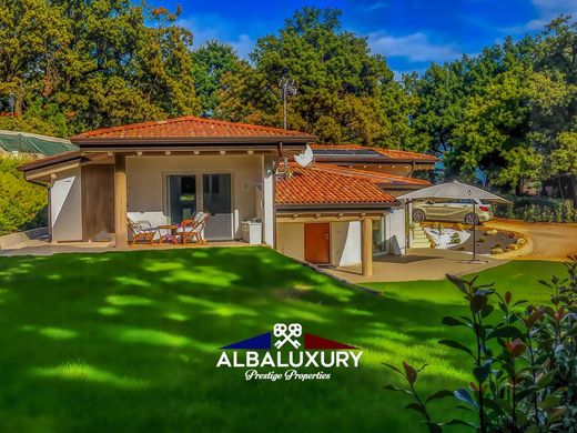 Willa w Padenghe sul Garda, Provincia di Brescia