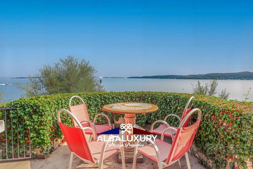 Villa in Padenghe sul Garda, Provincia di Brescia