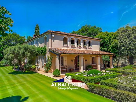 Villa in Buonconvento, Province of Siena