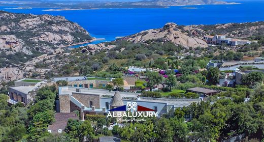 Villa in Arzachena, Provincia di Sassari