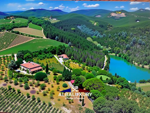 Villa in Gaiole in Chianti, Province of Siena