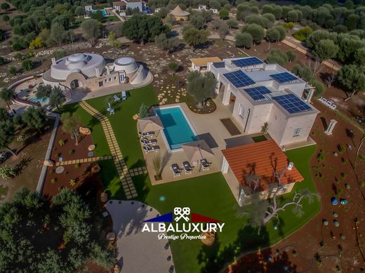 Villa Ostuni, Brindisi ilçesinde