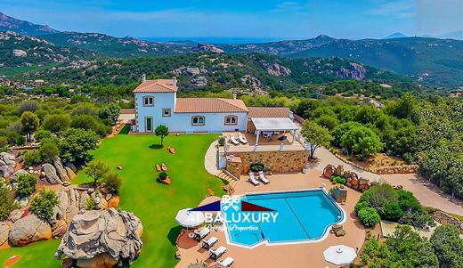 Villa Arzachena, Sassari ilçesinde