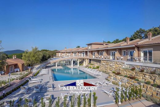 Villa in Monteverdi Marittimo, Pisa