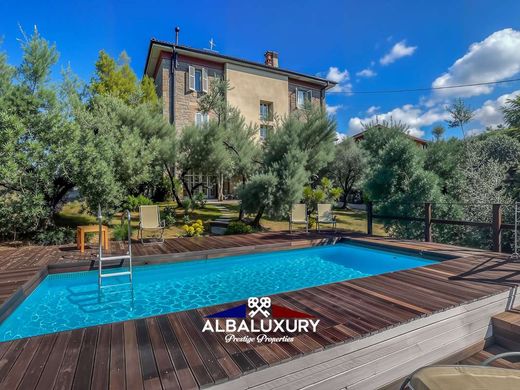 Villa Larciano, Pistoia ilçesinde