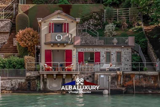 Villa - Valsolda, Provincia di Como