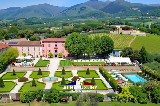 Villa Capannori, Lucca ilçesinde