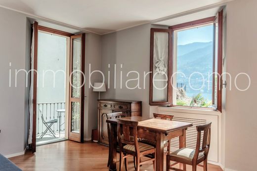 Appartement à Carate Urio, Côme