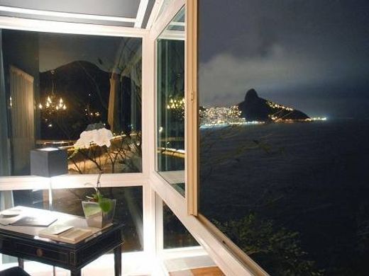 Twee-onder-een-kapwoning in Rio de Janeiro