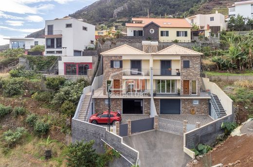 Συγκρότημα ανεξάρτητων κατοικιών σε Machico, Madeira
