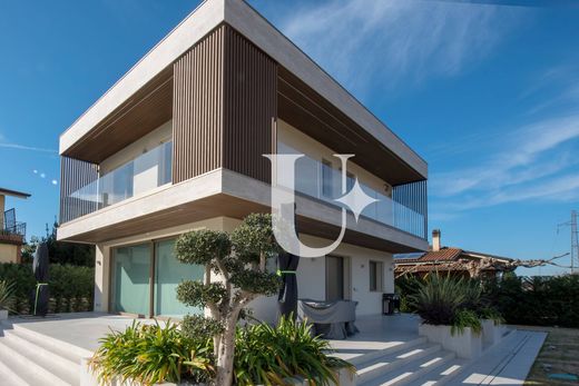 Villa à Forte dei Marmi, Lucques