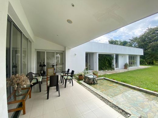 Maison de luxe à Armenia, Quindío Department