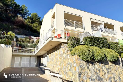 Daire Andora, Savona ilçesinde