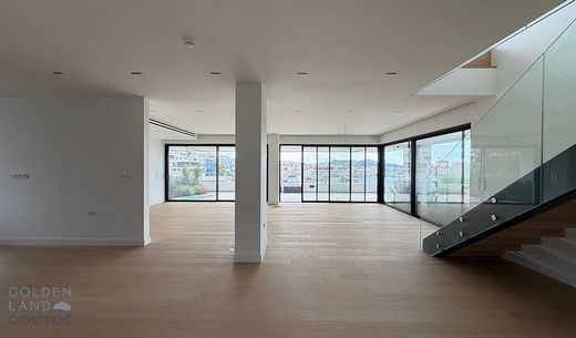 Penthouse w Voúla, Nomarchía Anatolikís Attikís