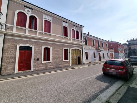 Casa di lusso a Noventa Vicentina, Vicenza