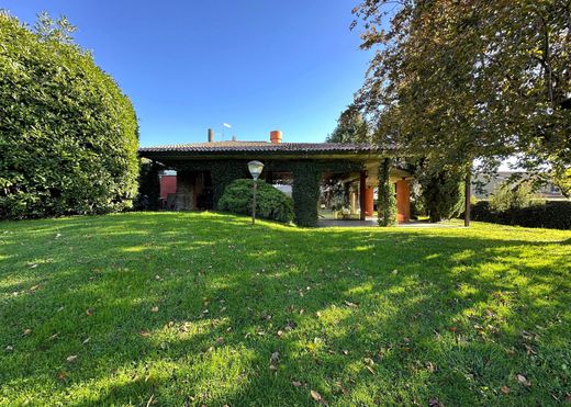 Villa a Negrar, Verona