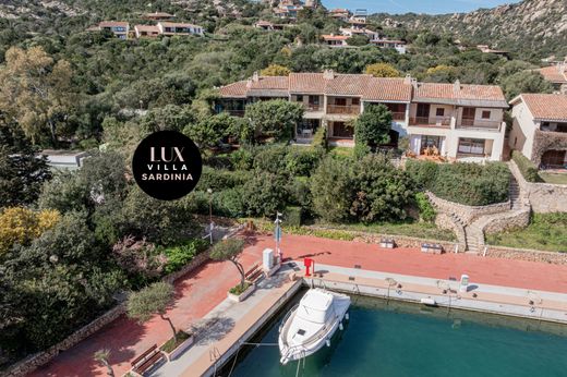 Duplex zu verkaufen in Porto Cervo