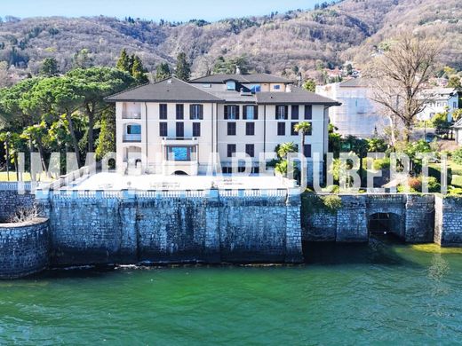 Apartment / Etagenwohnung in Stresa, Verbania