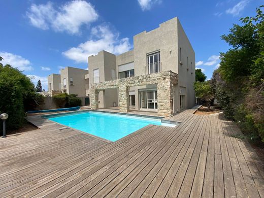 Detached House in Caesarea, Haifa District