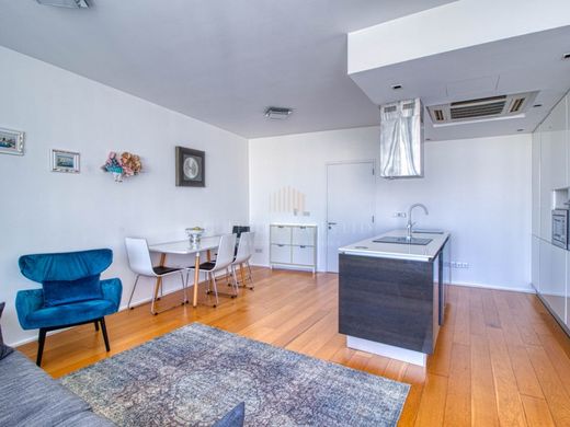 Apartment / Etagenwohnung in Neapoli, Lemesós