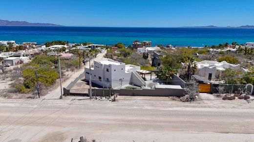 Detached House in El Sargento, La Paz