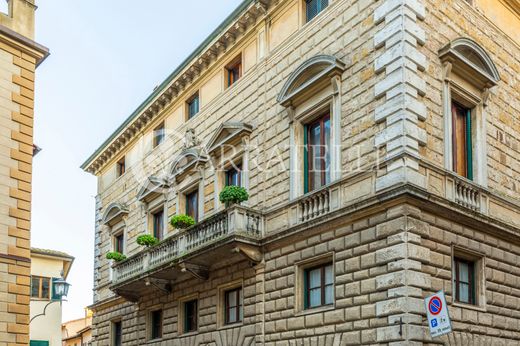 Montepulciano, Provincia di Sienaのアパートメント