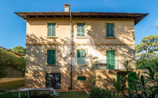 Villa - Quercianella, Provincia di Livorno
