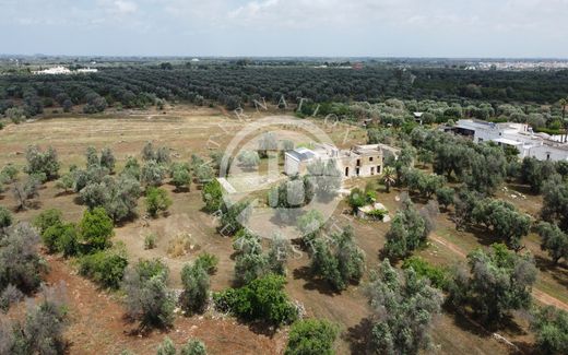 Villa - Ceglie Messapica, Provincia di Brindisi