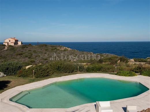 Вилла, Порто Черво, Provincia di Sassari