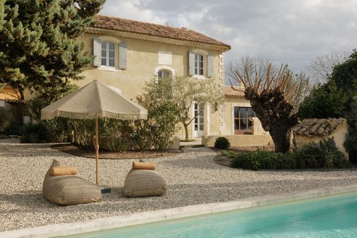 Luxury home in Saint-Saturnin-lès-Apt, Vaucluse