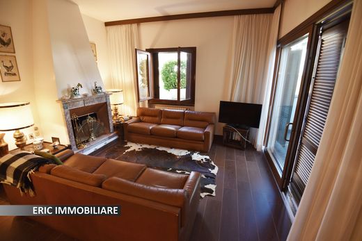 Appartement in Carbonate, Provincia di Como