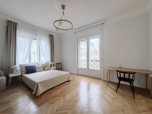 ﺷﻘﺔ ﻓﻲ Budapest VII. kerület, Budapest