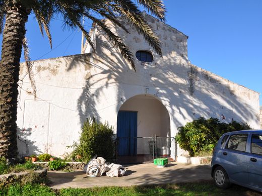 Kɪr evi Ciutadella, Illes Balears