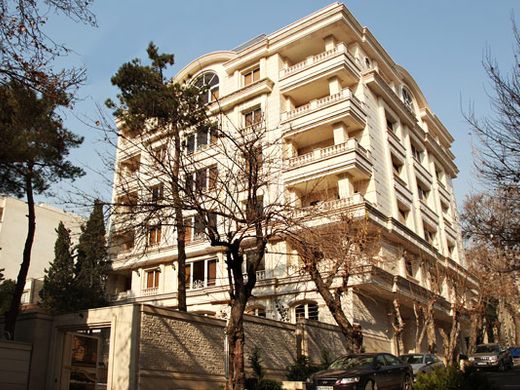 Tehran Villas And Luxury Homes For Sale Prestigious Properties In Tehran Luxuryestate Com