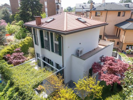 Villa Monza, Monza e della Brianza ilçesinde