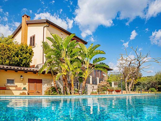 San Gregorio di Catania Ville e Case di Lusso in vendita Immobili di