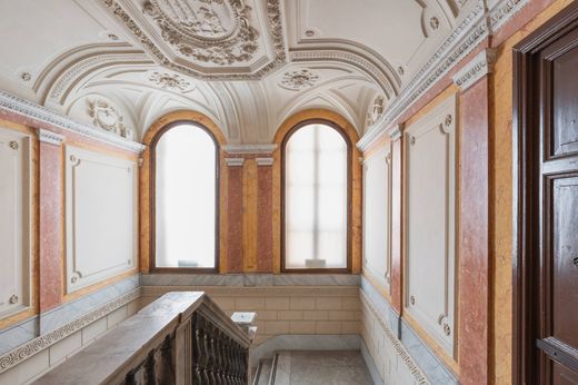Apartment / Etagenwohnung in Rom, Latium