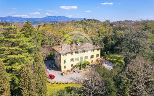 Villa in Lucca, Provincia di Lucca